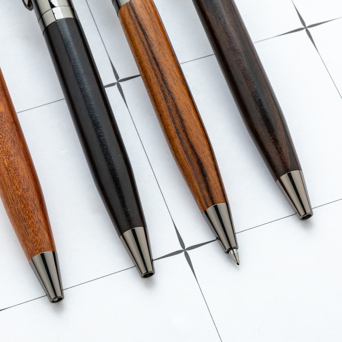 Metal madera impresión de lápiz neutro logotipo flor de pera madera de madera negra lápiz de firma de escritorio de negocios de publicidad corporativa lápiz de regalo