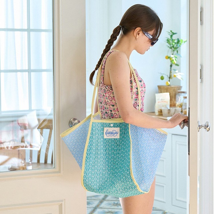 Plaid - yellow shoulder strap