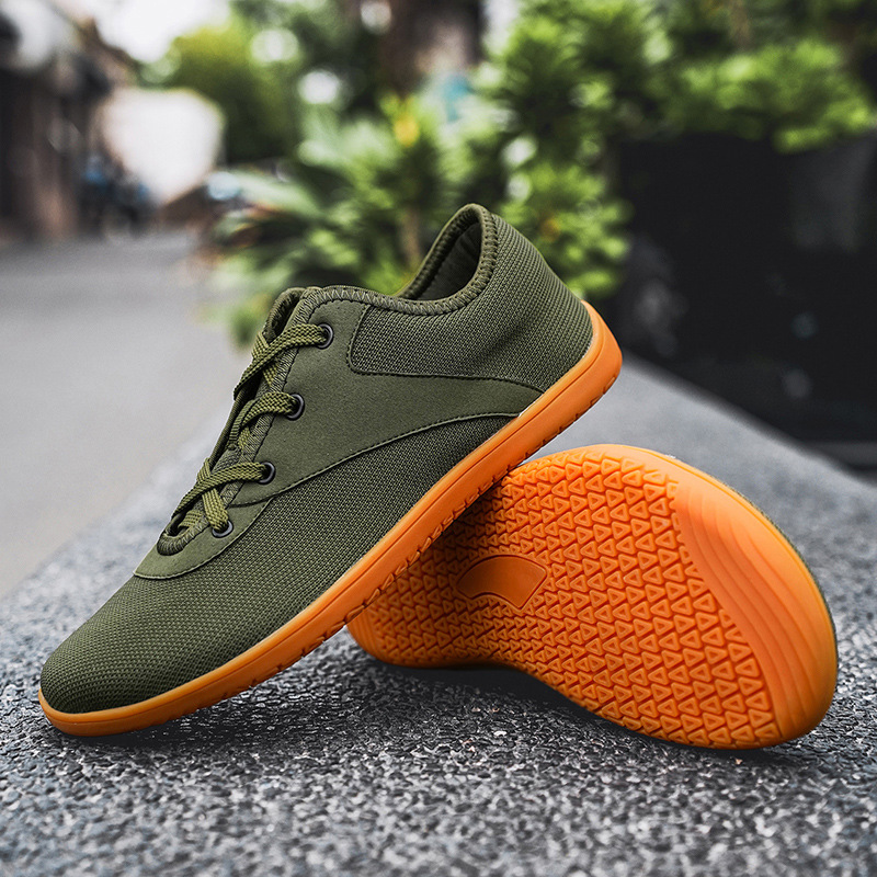 2025 primavera nueva cabeza ancha correr deportes zapatos descalzos de suela suave hombres y mujeres zapatos de malla transpirable