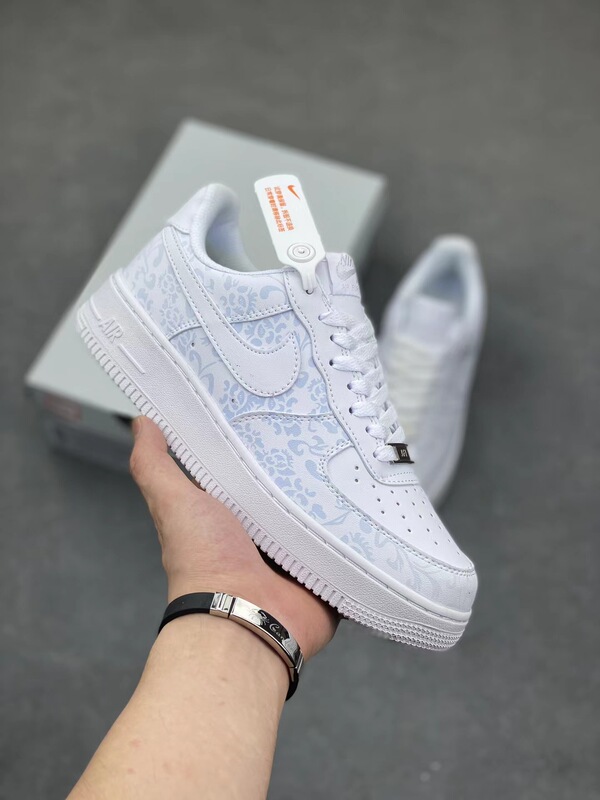 莆田高品質 AF1 エアフォースワンバレンタインデーホワイトフック男性と女性のカップルキャンパス多用途身長増加スポーツスニーカー|undefined