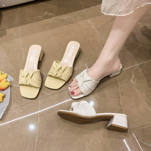 Slippers for Women Summer Outer Wear Medium Heel Sandals for Women 2025 New Fairy High Heels Summer Women's Thick Heel One-Line Sandals