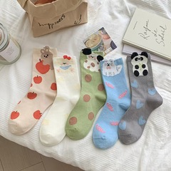 動物の靴下の女性の春と夏の日本のかわいいパンダの立体の漫画の子犬の学院の風のinsの潮は合わせて中筒の靴下に入ります。
