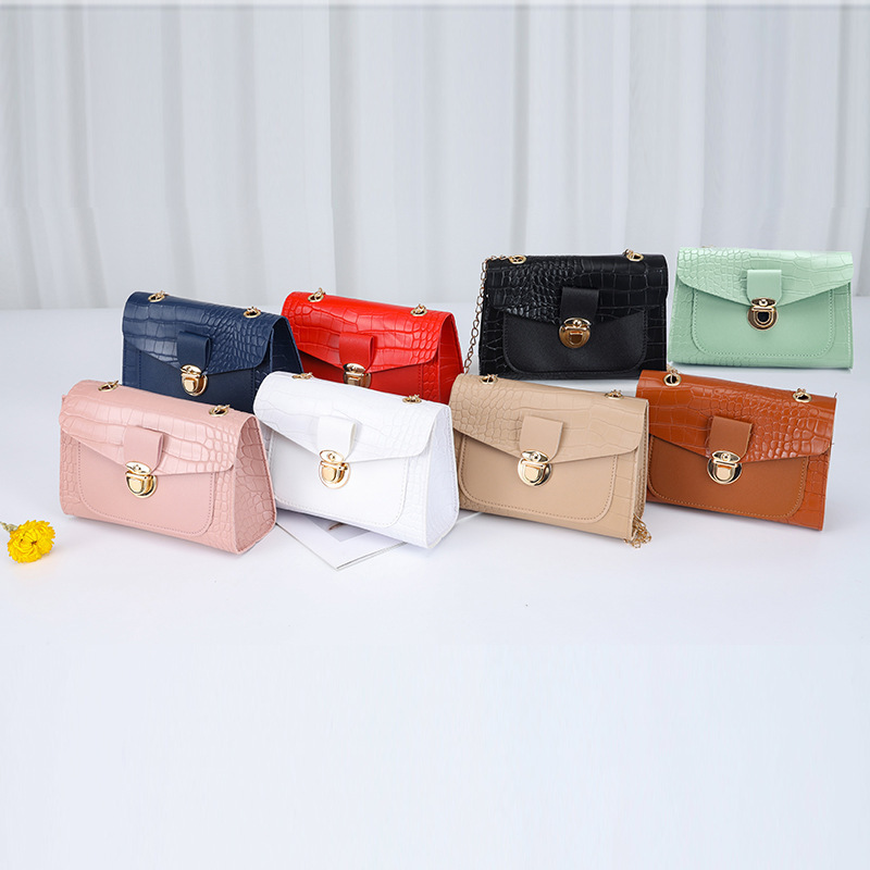 2022 nuevo bolso de mujer simple de moda bolso de hombro bolso de cadena fuente de fábrica de cabello recto image 3