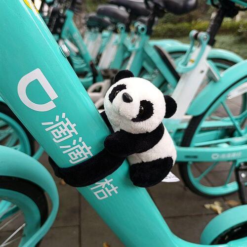 Bicycle panda lying on the electric car, motorcycle, motorcycle doll, small pendant, decorative slap circle, slap circle ornament