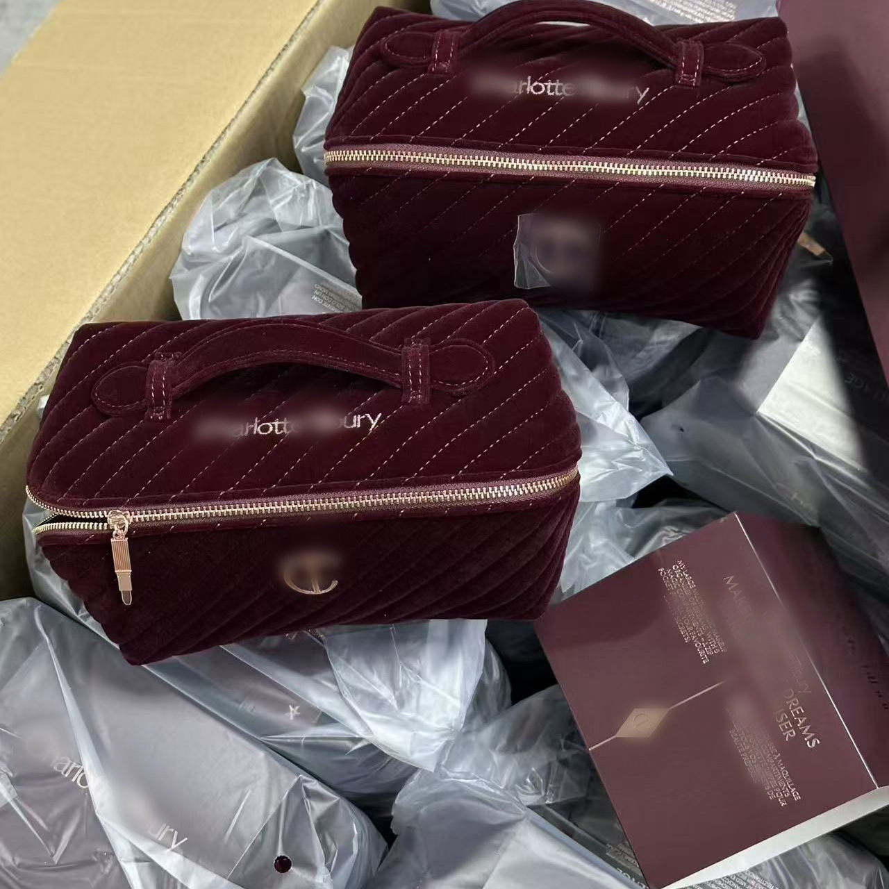 Bordo məxmər makiyaj çantası, böyük tutumlu, çoxbölməli