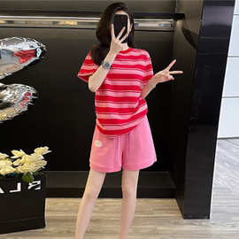 盐系穿搭休闲运动套装女夏季洋气显瘦粉色条纹上衣高腰短裤两件套