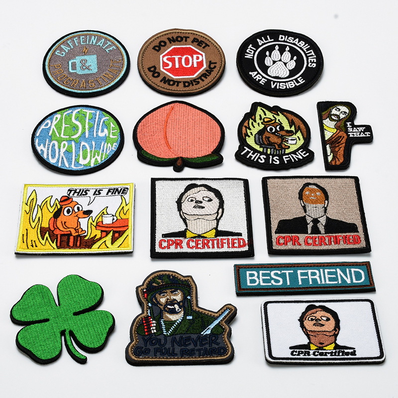 Traje de Velcro bordado carácter de dibujos animados táctica moral gancho paño pegatinas insignia sombrero mochila traje exterior pegatinas decorativas