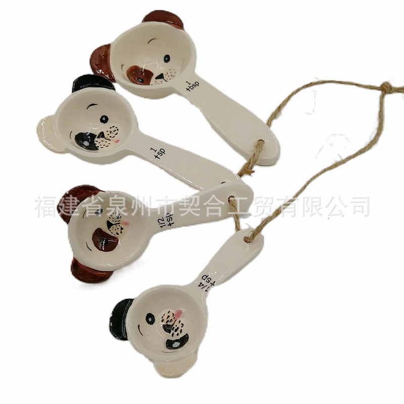 Cute Cat Cuchara medidora de cerámica Juego de cuatro piezas Cuenco de cocción de cocina Juego de taza medidora de cerámica creativa de Amazon de dibujos animados