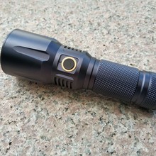 视睿X6强光手电聚光远射USB直充户外防水 探险 搜救超亮手电筒