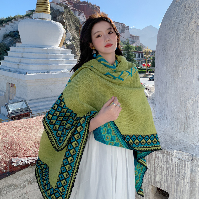 Northwest Ethnic Style Tourism Wearing Cape Yunnan Grassland Desert Super-large Warm Cloak Xinjiang Xizang