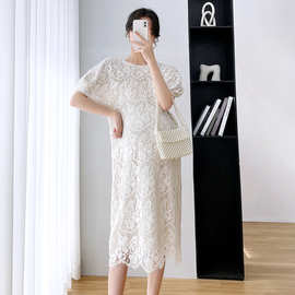 孕妇装2022小香风气质显瘦夏装新款泡泡袖连衣裙蕾丝花中长款裙