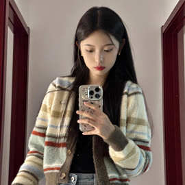 日系复古条纹毛衣开衫外套女春秋新款设计慵懒风仿水貂绒针织上衣