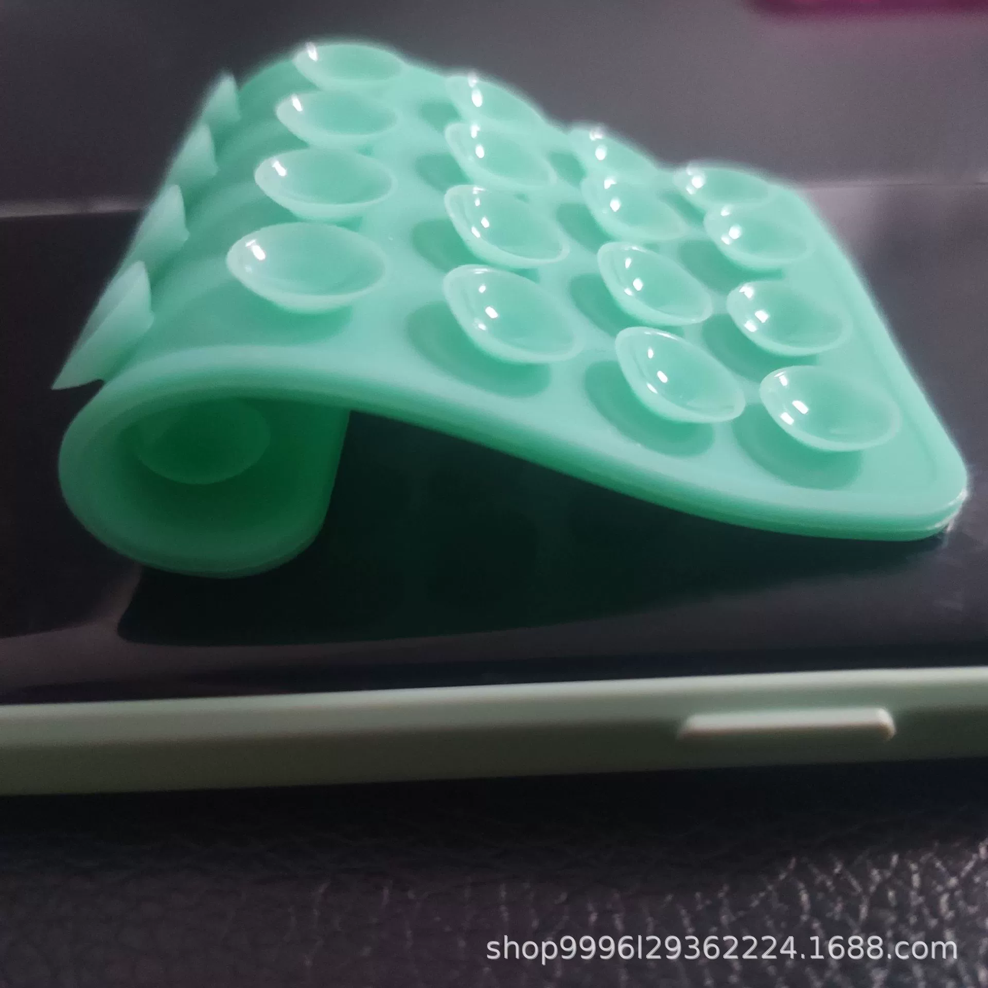 Трансграничный взрыв силиконовая двухсторонняя присоска 24 капсулы квадратная присоска держатель мобильного телефона мобильный телефон наклейка планшетный компьютер противоскользящий