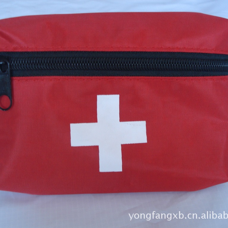 供应车载应急包家庭户外医用包小号医疗包随车礼品包红十字药包
