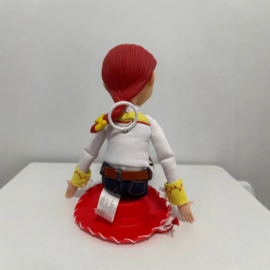 Игрушка на шнуре, минифигурка, издает звуки