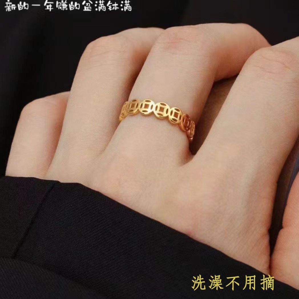 情侣戒指复古镂空饰品钛钢几何小众ins铜钱不转运戒指掉色