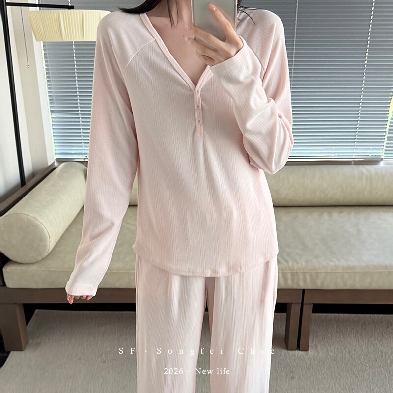 Autumn and Winter Jacquard Brushed Flannel Henley Collar Long-Sleeve Set, Skin-Friendly and Comfortable Home Wear for Women, Deep Sleep Naked-Feel Pajamas