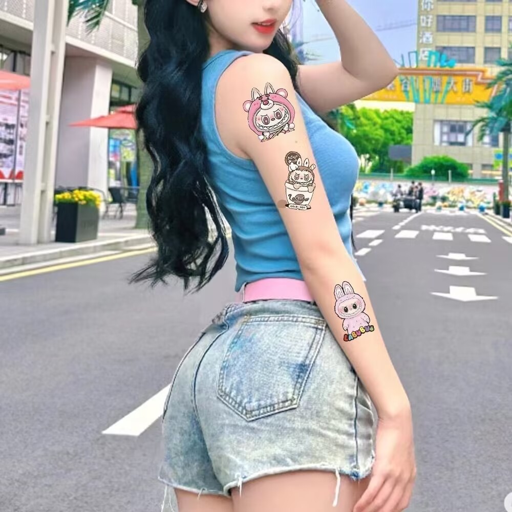 漫画かわいい落書きクリエイティブガールカラー水転写ステッカーアーム一時的なラブブタトゥーステッカー