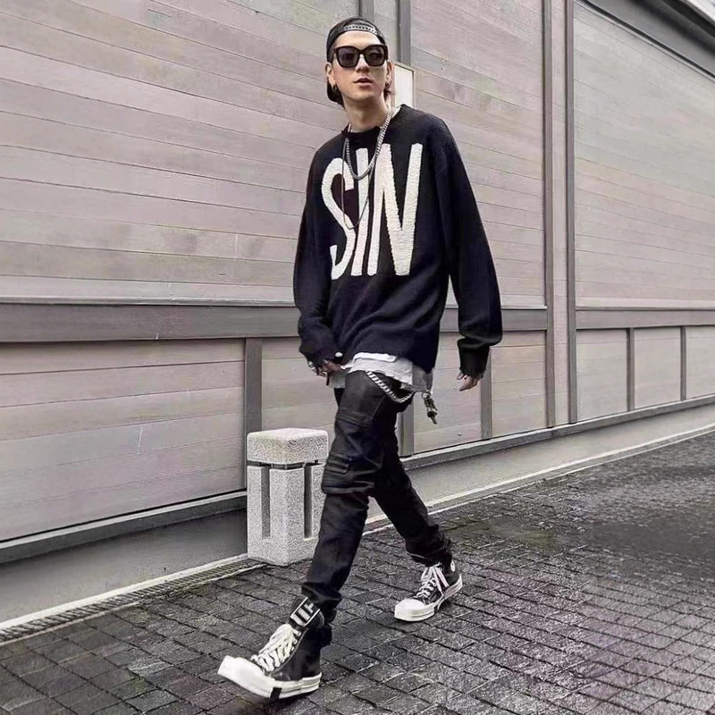 Saint Michael Collaboration Handmade Retro Trendy Skeleton Bone Frame Knife-Cut Distressed Knit Sweater Trendy