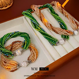 耳环;项链;手链