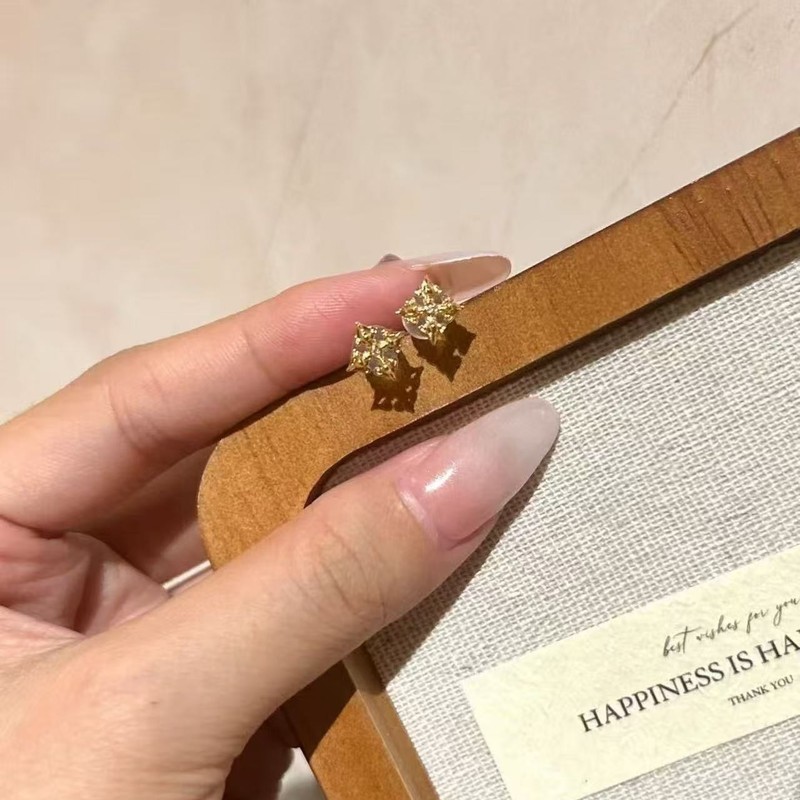 纯银s925金刚杵耳钉精致高级感气质耳饰轻奢小众简约百搭|undefined