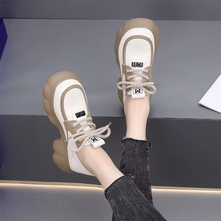 2026 primavera y otoño nuevos estudiantes universales británicos friados calles lazos zapatos Lefour zapatos de suela gruesa dos zapatos de cuero pequeños