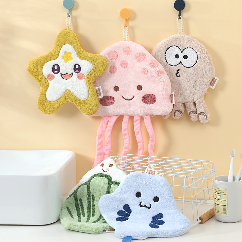 New Cartoon Hanging Towel Coral Fleece Baby Kindergarten Hand Towel Multi-style Household Kitchen Hand Towel