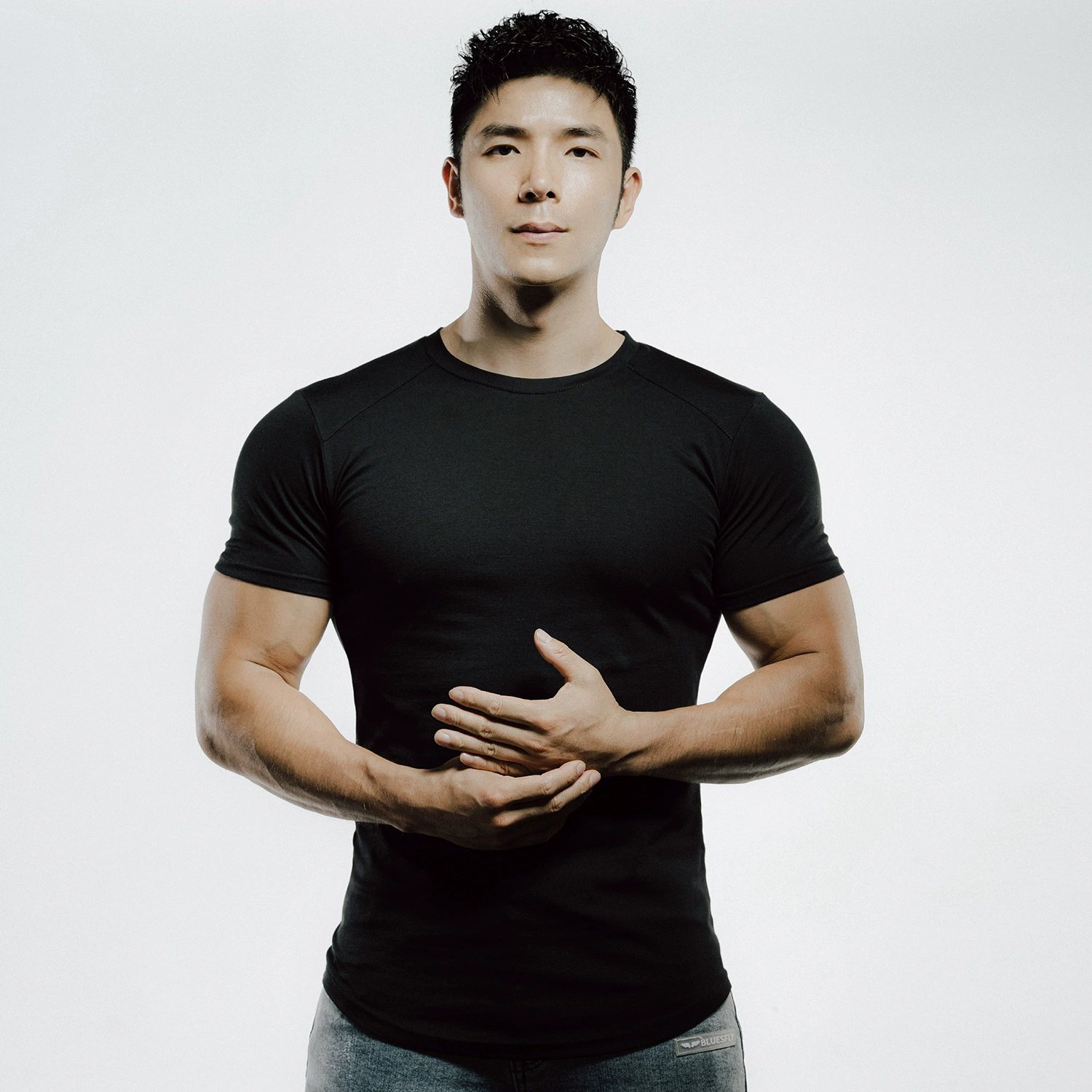 Мышцы летом новый мужской спортивный досуг бег фитнес-тренировки баскетбол тренировки эластичные сплошные футболки с короткими рукавами