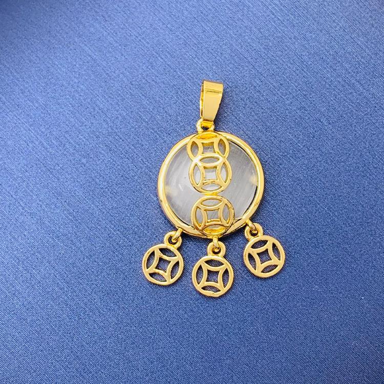 Tiktok Venta caliente colgante al por mayor auto-seleccionado 100 cobre colgante único con fuente de cadena de fábrica al por mayor sin cadena