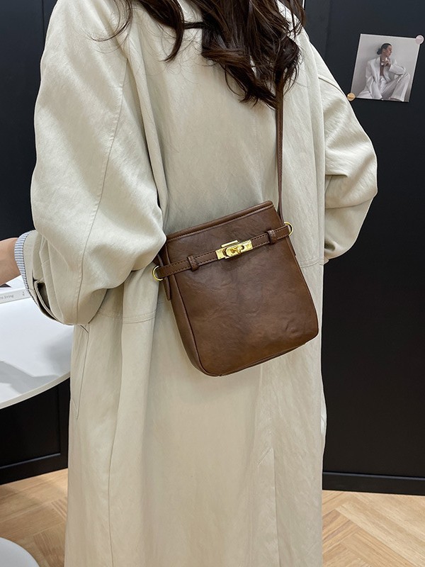 时尚复古磨砂凯莉包包女2025新款小众锁扣单肩腋下包高颜值斜挎包|undefined