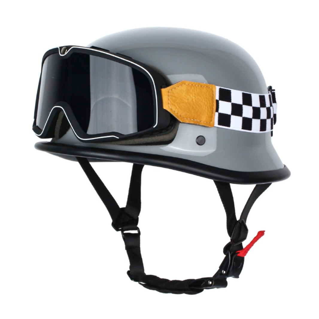 흰색 체크무늬 고글이 있는 회색(군사 헬멧)