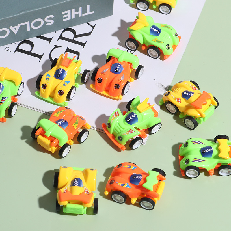 Mini ensamblado carreras deslizantes con tracción en las cuatro ruedas 6 tipos de juguetes de huevos de azúcar, juguetes de regalo de alimentos de gashapon al por mayor