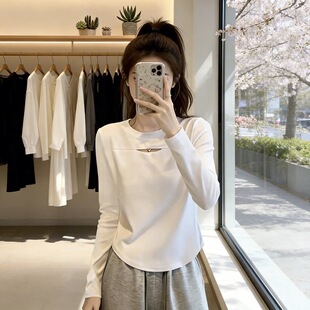 �����ɫ�ٴ������L��t��Ů�ȴҎ�t�A���[�U���L��t��������