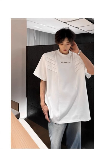 Niche-designed padded-shoulder short-sleeve men's summer t-shirt with a premium, edgy vibe—stylishly tailored to the perfect fit, featuring an American-style high-street aesthetic and a chic half-collar design.