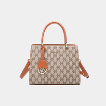 �����Ůʿ�������б����μ��ﶬ��2025�n�悀�԰ٴ������ӡ��