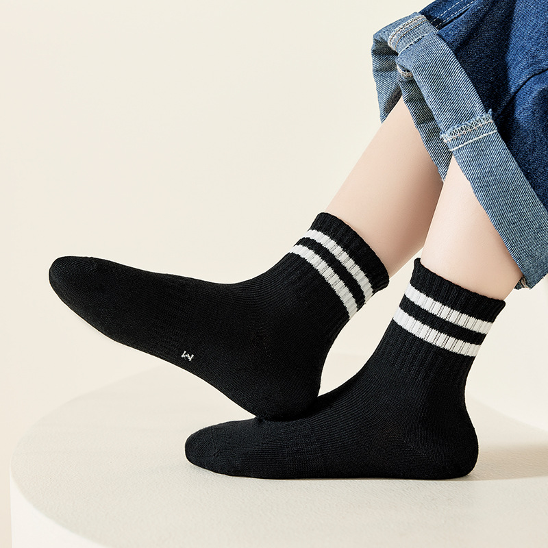 Otoño y invierno sin hueso calcetines de estudiantes para niños, niños y niñas, dos barras de color sólido, calcetines de algodón peinadas, calcetines deportivas