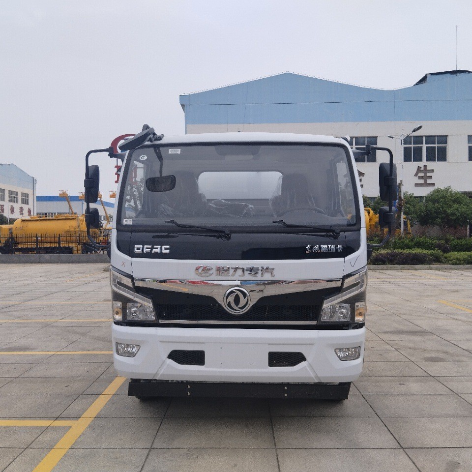 National Vi Dongfeng Duolica Sprinkler Truck, Garden Sprinkler Truck, Construction Site Dust Removal Sprinkler Truck 9.3