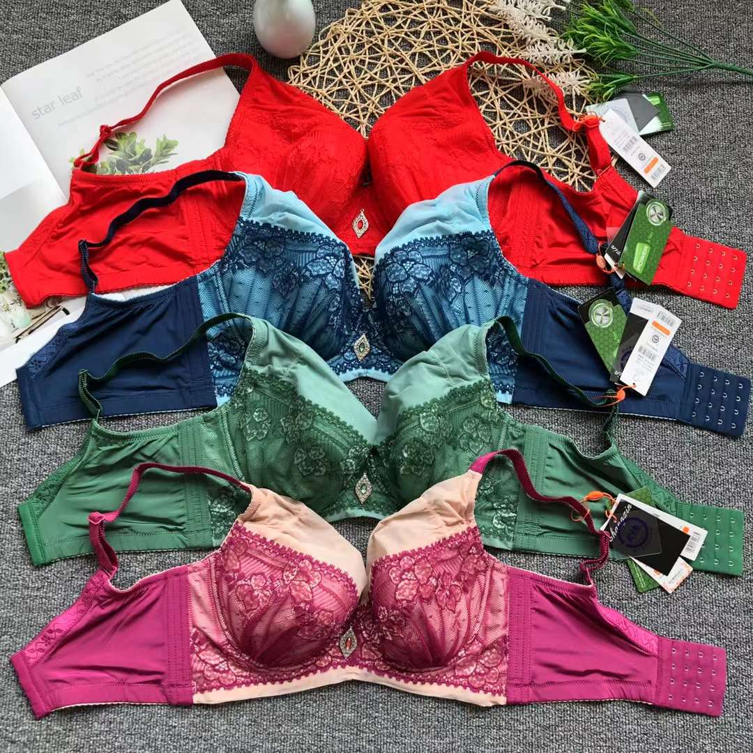 Nueva alta calidad de la Copa de algodón fino transpirable ropa interior de las mujeres de Poli ajustable Orejas de conejo ultra-Delgado sujetador al por mayor