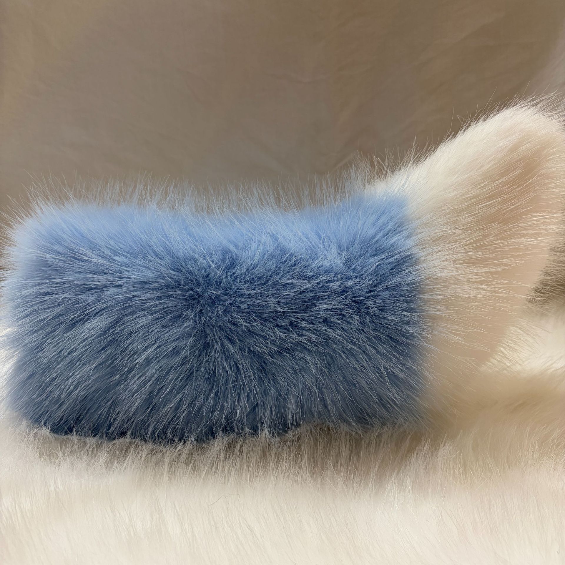 Electric Car Tail Decoration Hanging Ornament, Cute Plush Remote-Controlled Car Sticker Small Tail for Electric Vehicles and Tricycles