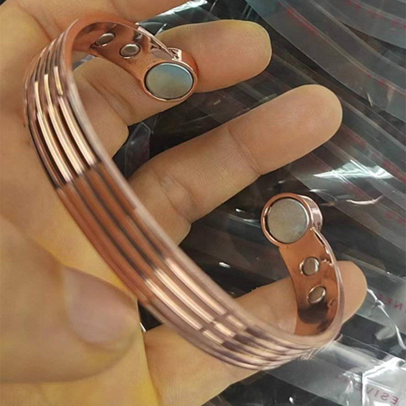 Vintage Style Solid Color Copper Magnetic Unisex Bangle display picture 6