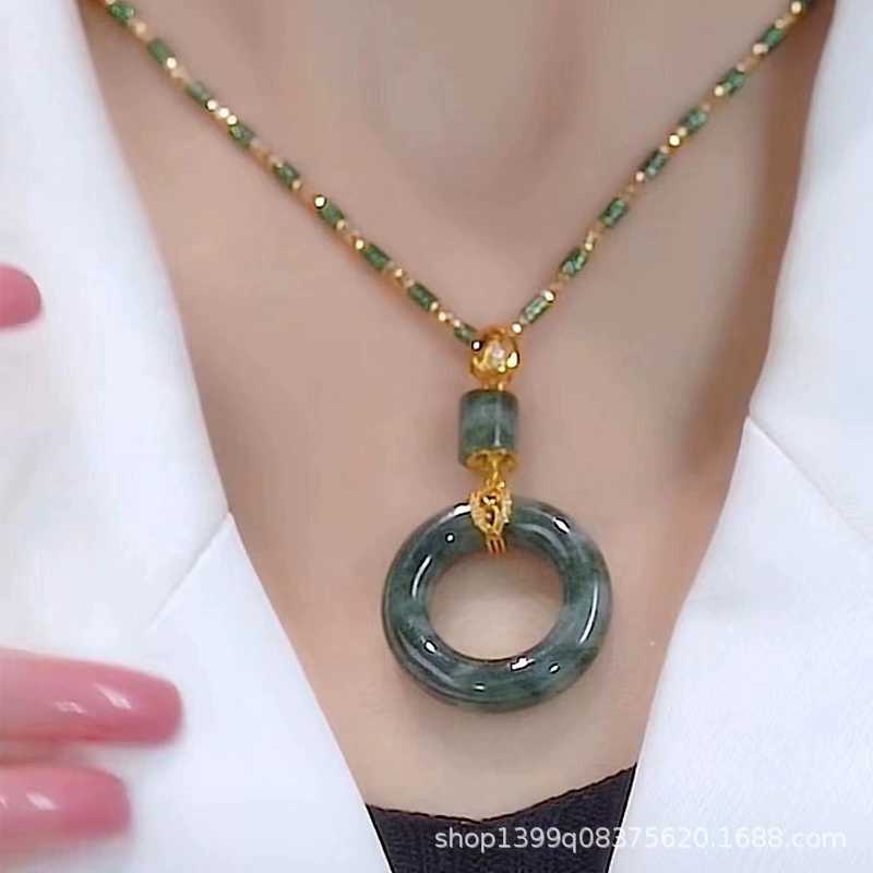 Новый кулон с счастливым цветком, женская имитация нефрита Hetian, зеленое яблоко, опал, инкрустированное ожерелье, кулон, высококачественный дизайн