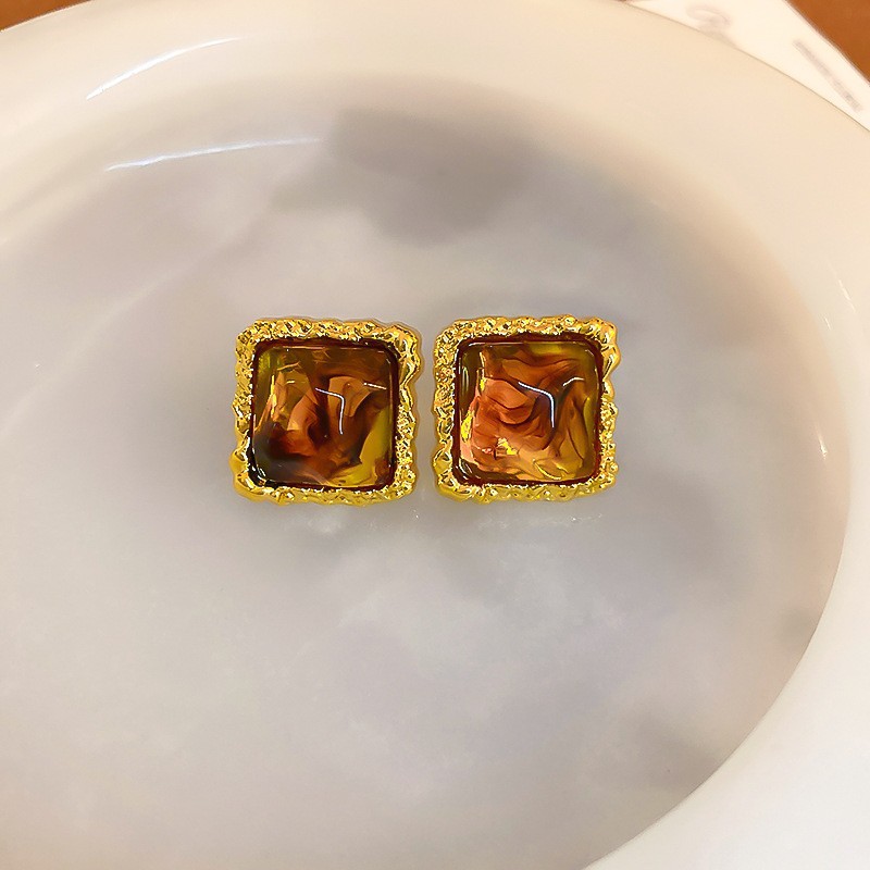 Genuino oro electrochapado aguja de Plata Perla pendientes redondos nicho elegante todo-fósforo pendientes Luz de lujo de alto grado pendientes retro para las mujeres