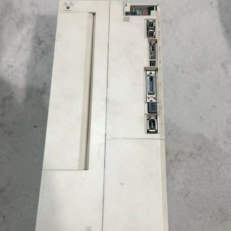 全新原装YASKAWA安川  SGD7S-330A00A 伺服驱动器电机欢迎询价