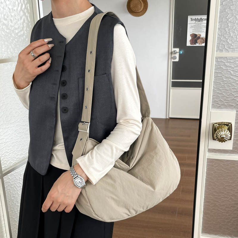 Cross-border Korean-style large-capacity nylon casual versatile dumpling bag, cotton-padded jacket bag, 2026 new simple commuter shoulder bag
