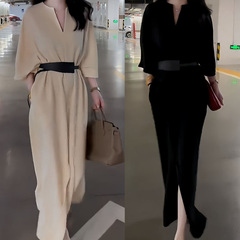 2025新款入秋时尚减龄穿搭连衣裙女绝美洋气显瘦独特掐腰开叉长裙