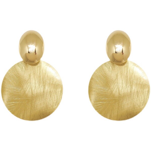 elegant fashionable earrings