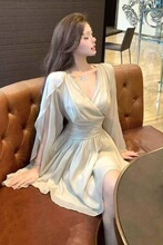 纯欲风法式性感气质V领连衣裙夏季海边度假收腰雪纺短裙感有吊牌