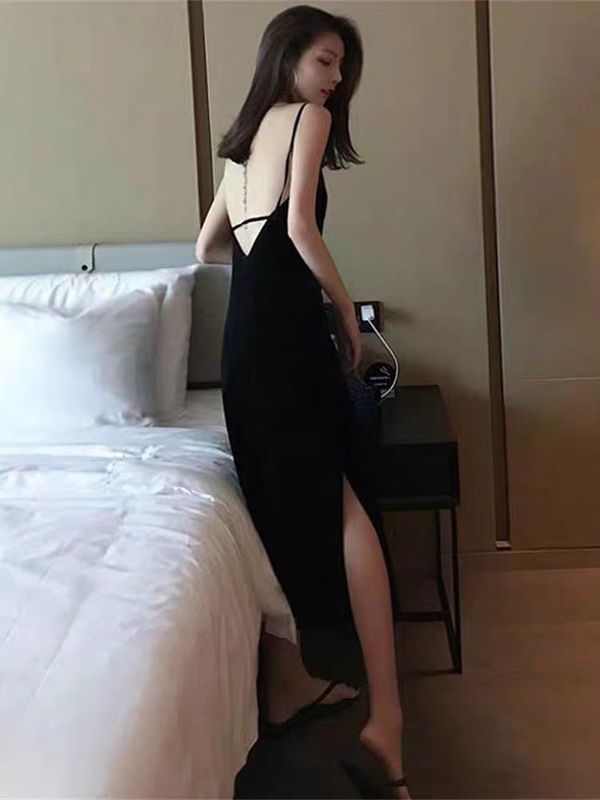 ヘボンの小さい黒いスカートの黒い高冷のお姉さんの風のガーターのワンピースの女性の夏のフランス式のセクシーな露背のオープンフォークのロングスカート|undefined