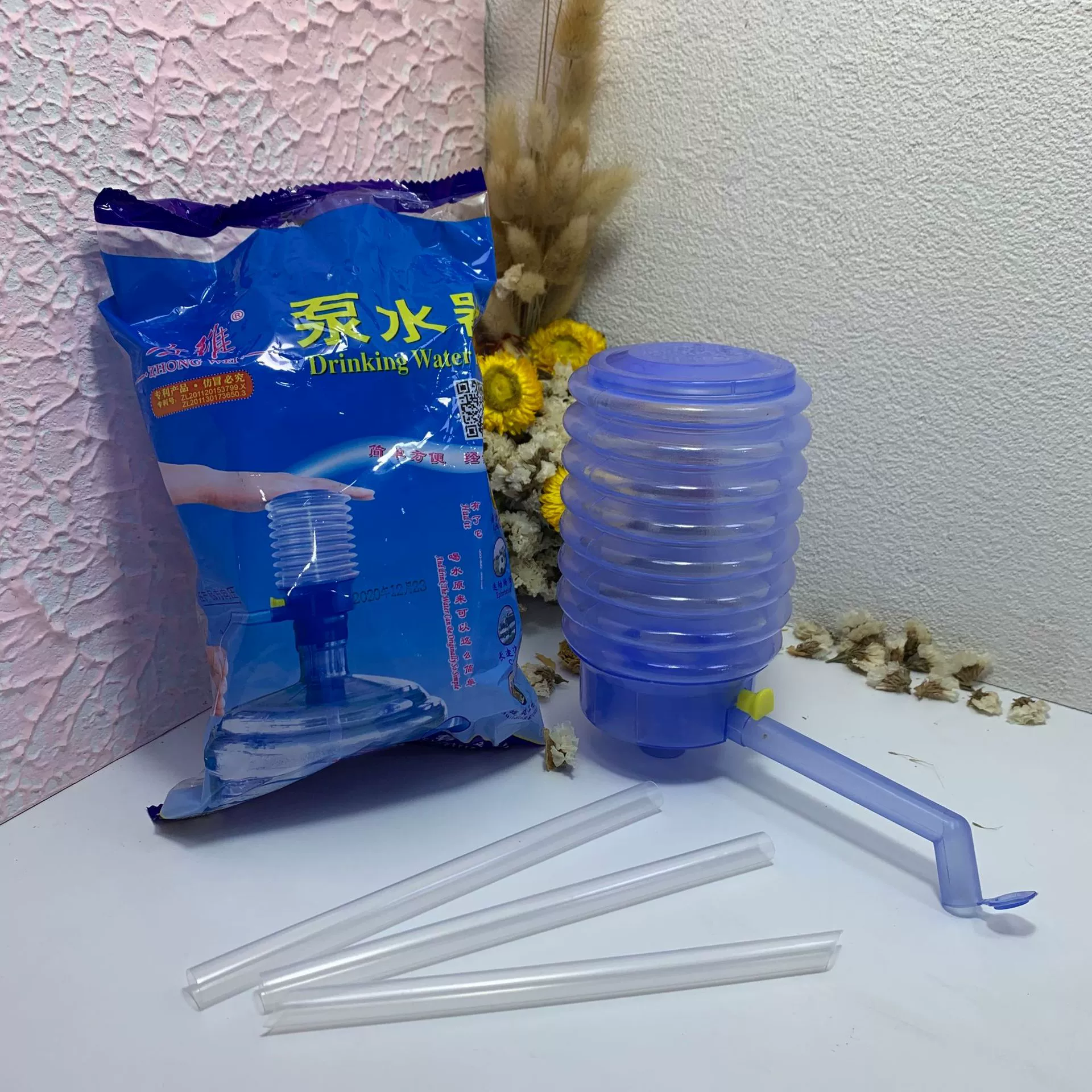 Производители напрямую поставляют водяной пресс Zhongwei, водяной насос под давлением, ручной напорный насос, быстрая остановка воды, водяной насос с мягкой оболочкой, в наличии для волос