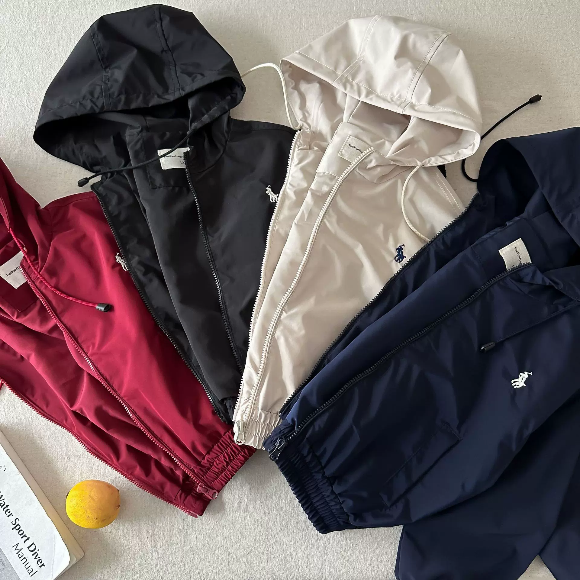 儿童连帽外套2025秋冬男童新品冲锋衣外套开衫冬款童装现货